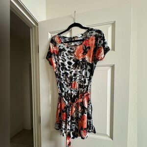 Cute grey and floral short jumpsuit